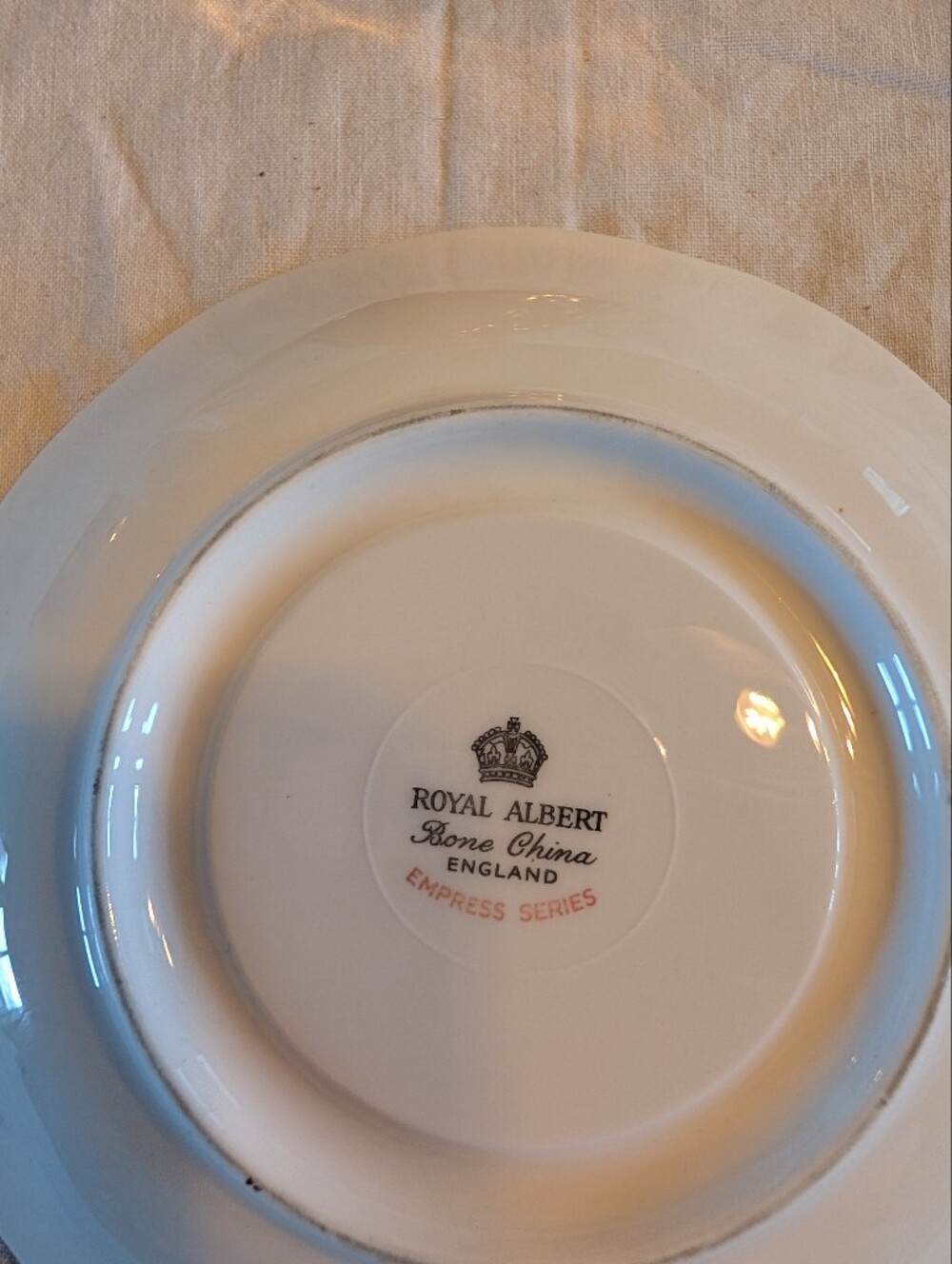 2/60$ Royal Albert Red and Gold Teacup with Saucer - Picture 4 of 8